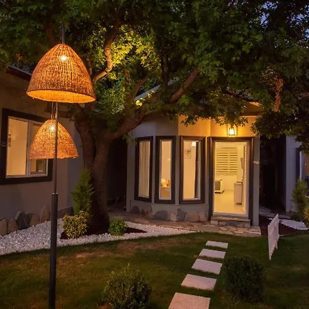 Meri Park Suites Szálloda *